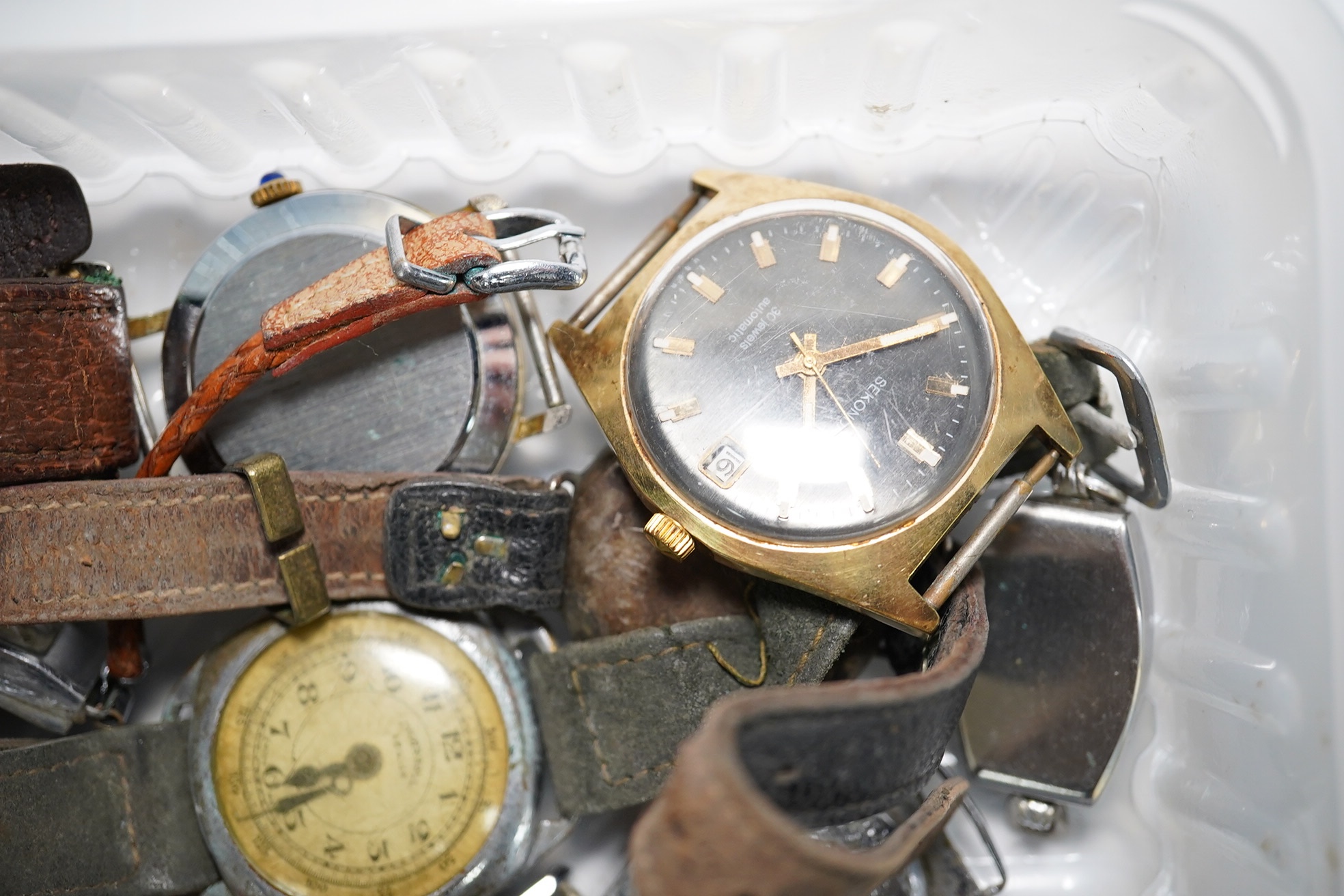 A quantity of assorted gentleman's wrist watches, including Ingersoll, Timex and Sekonda. Condition - poor